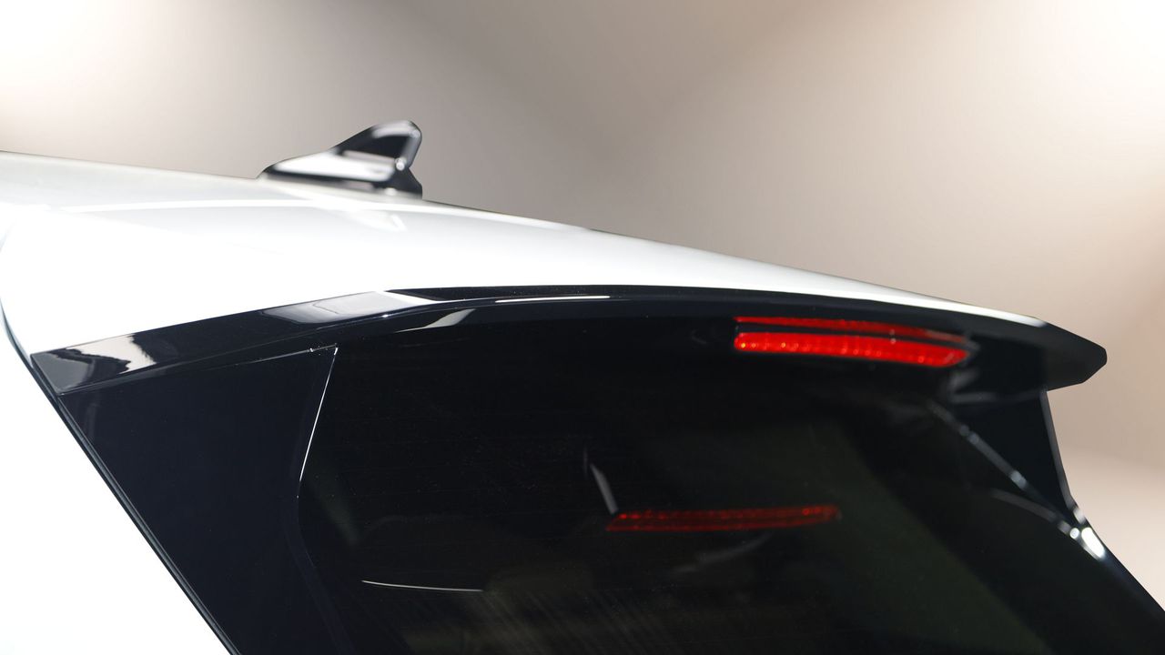 Volkswagen Viloran Luxury