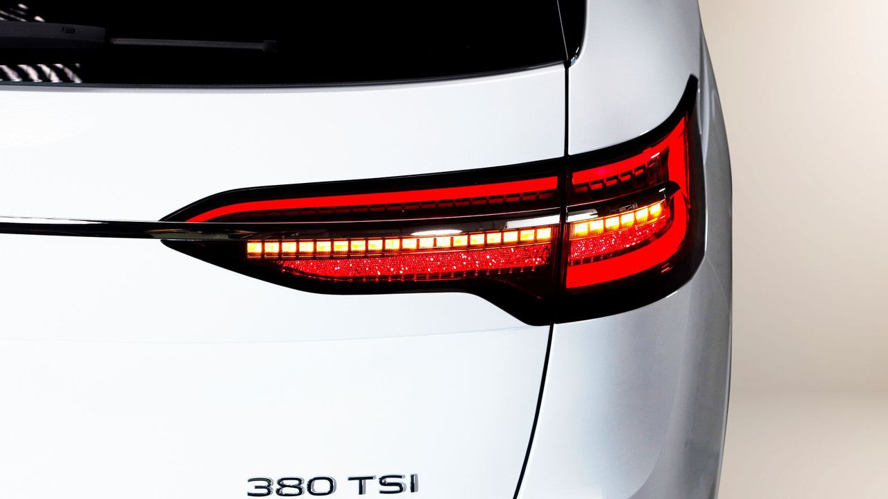 Volkswagen Viloran Luxury