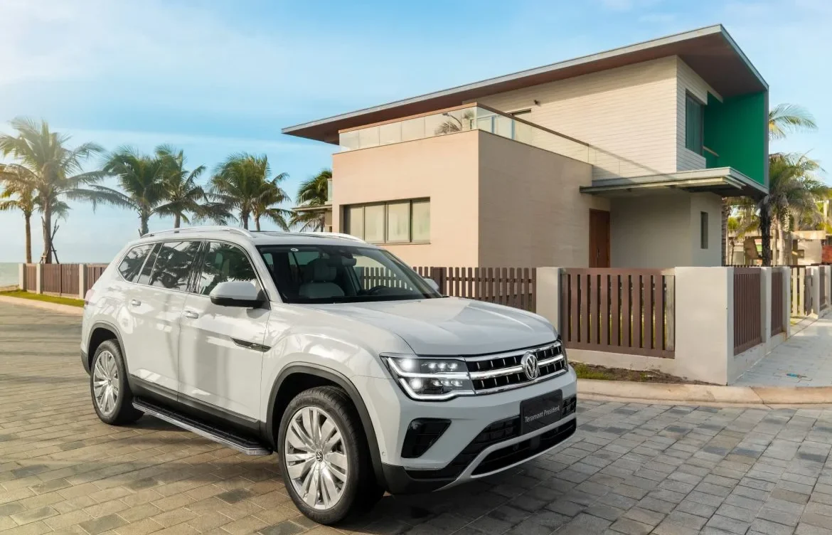 So sánh Volkswagen Teramont President 2024 và Viloran
