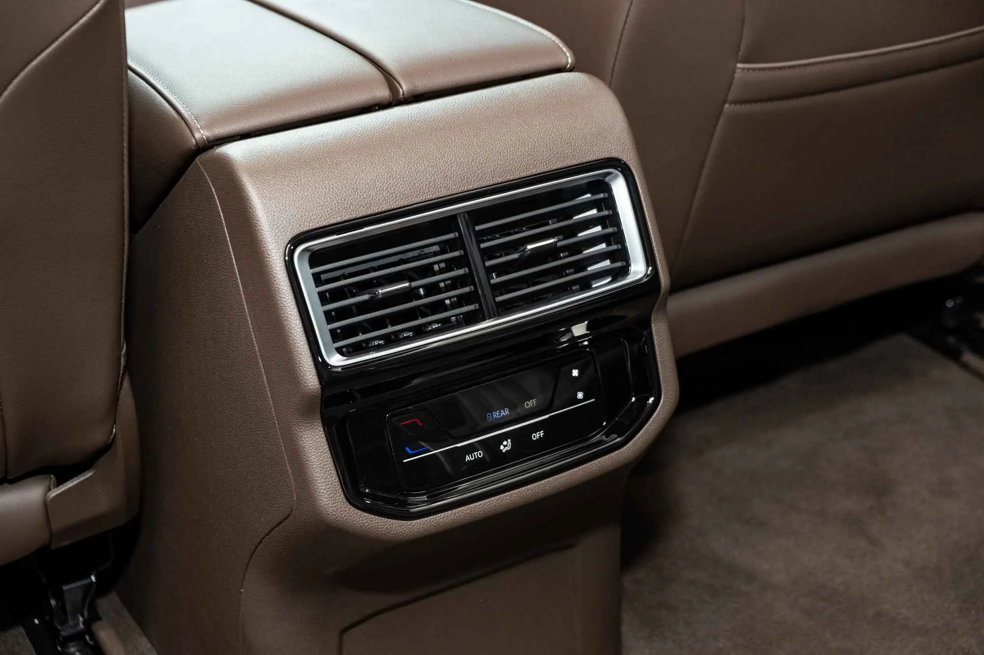 So sánh Viloran Premium với Luxury