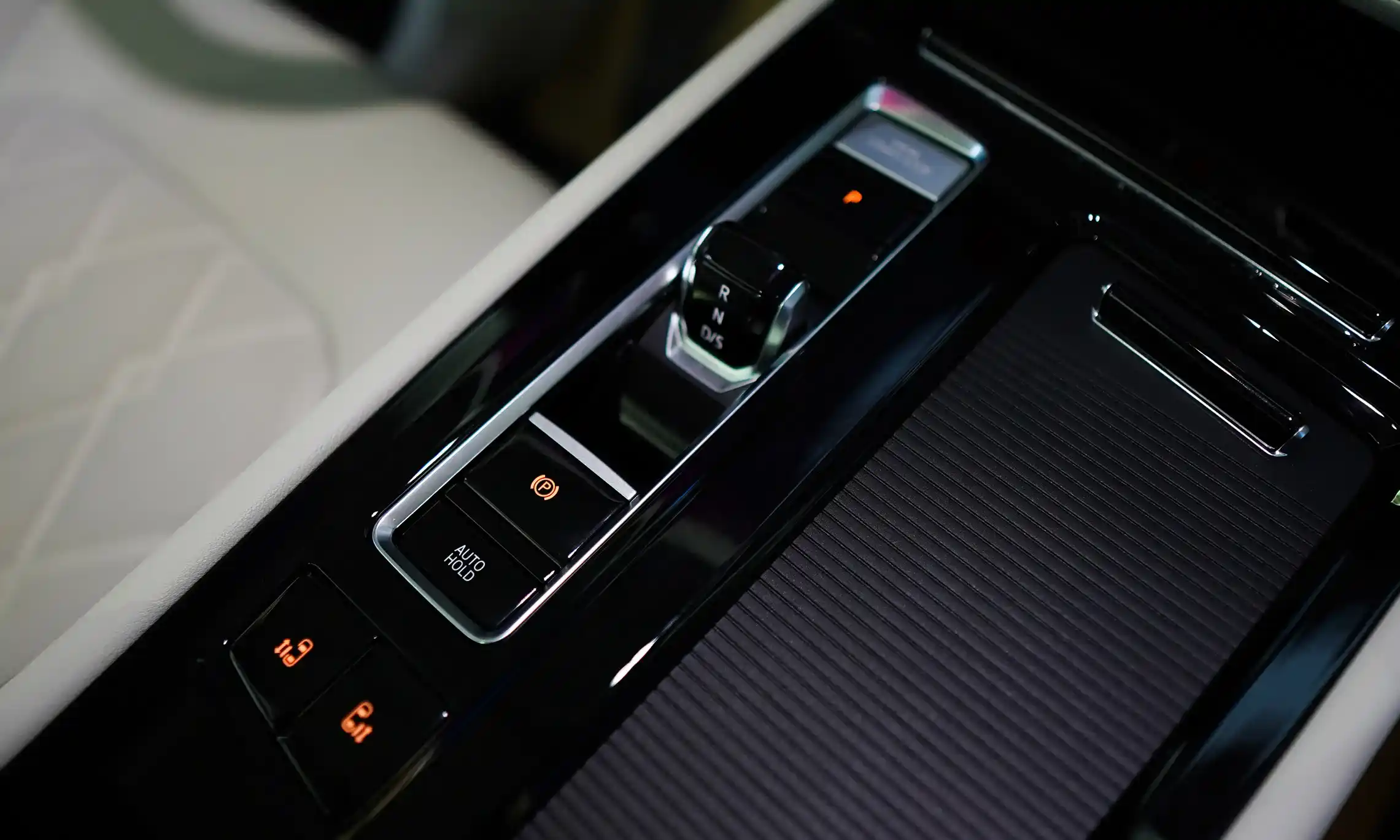 So sánh Viloran Premium với Luxury