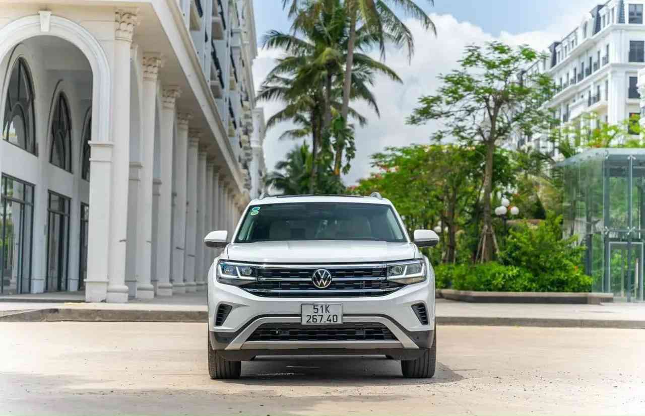 So sánh Ford Explorer và Volkswagen Teramont
