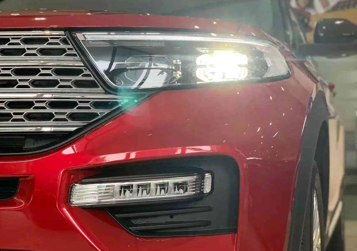 So sánh Ford Explorer và Volkswagen Teramont