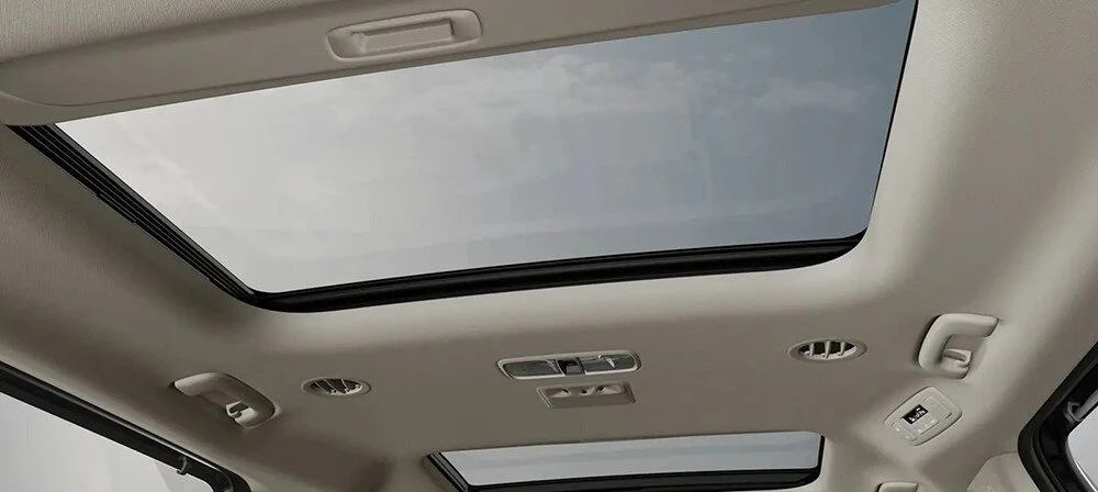 So sánh Volkswagen Viloran và Kia Carnival