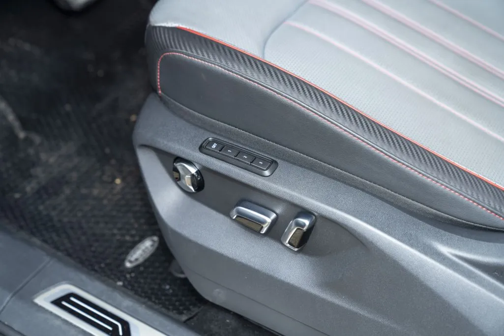 Volkswagen Teramont X Platinum: Đánh giá và giá bán