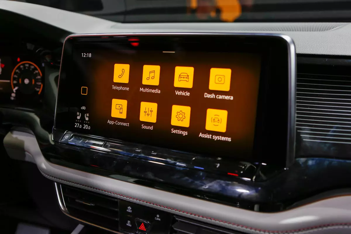 Volkswagen Teramont X Platinum: Đánh giá và giá bán